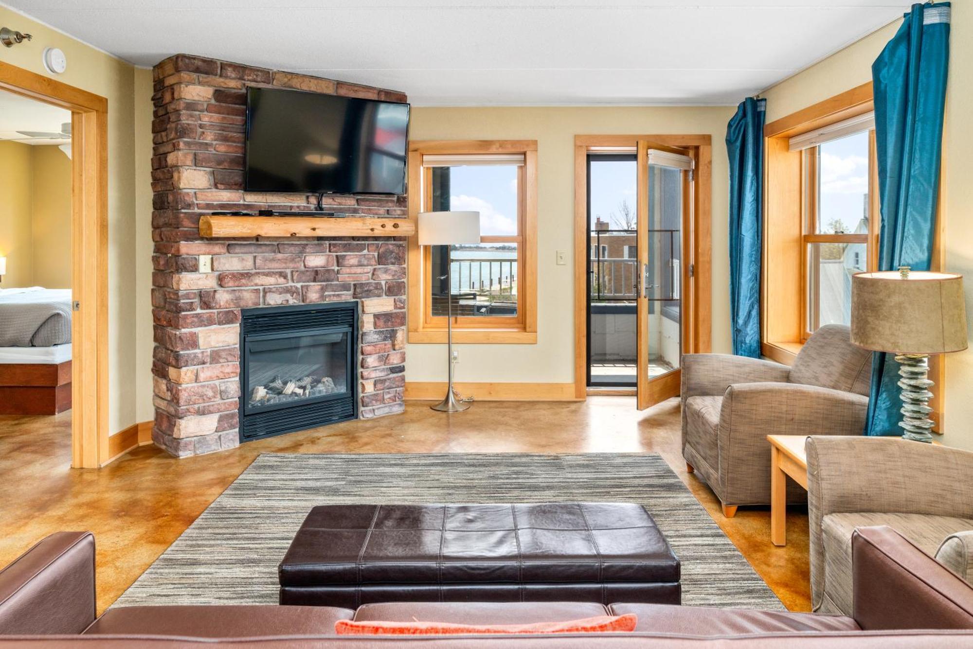 East Bay Suites Grand Marais Dış mekan fotoğraf