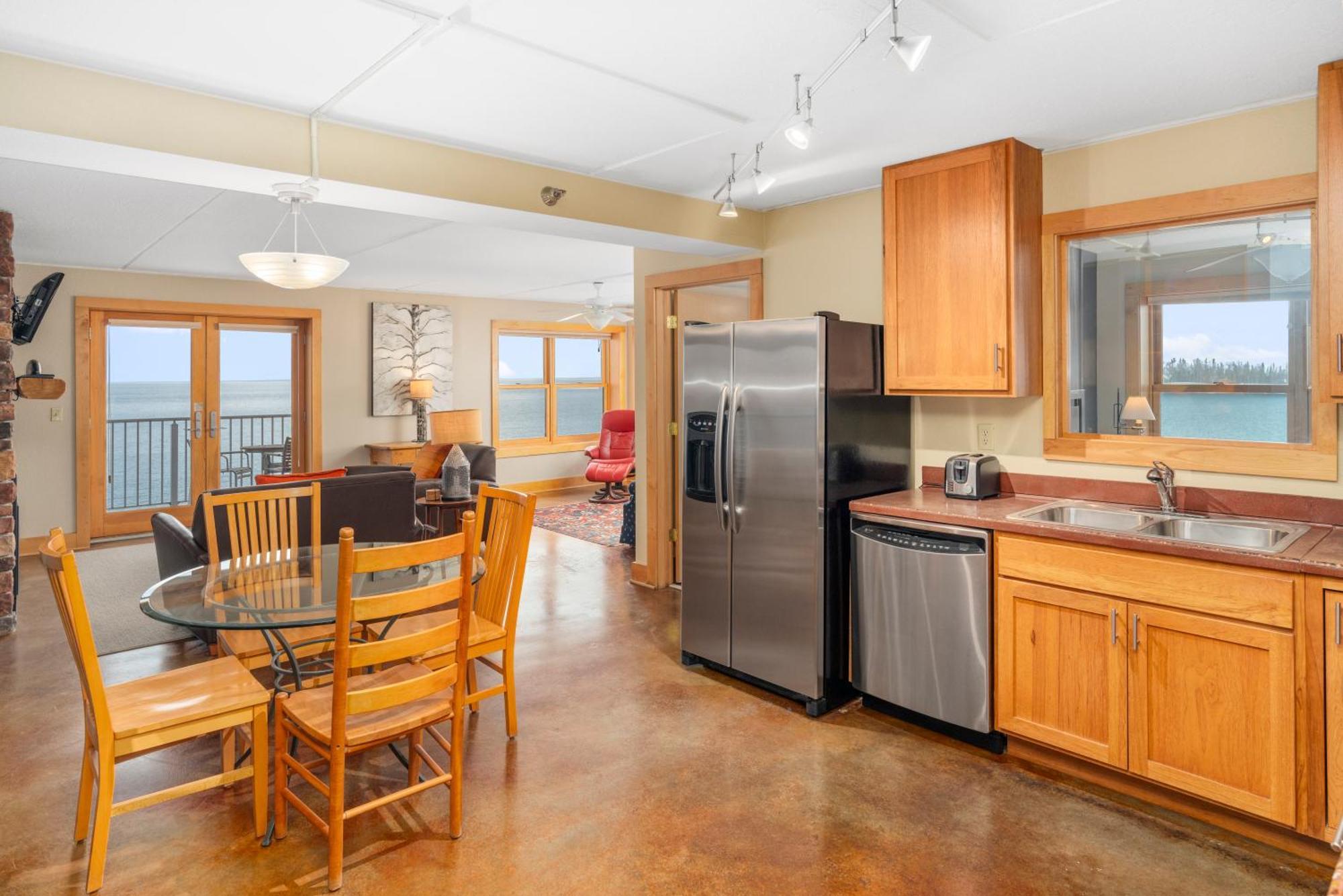 East Bay Suites Grand Marais Dış mekan fotoğraf