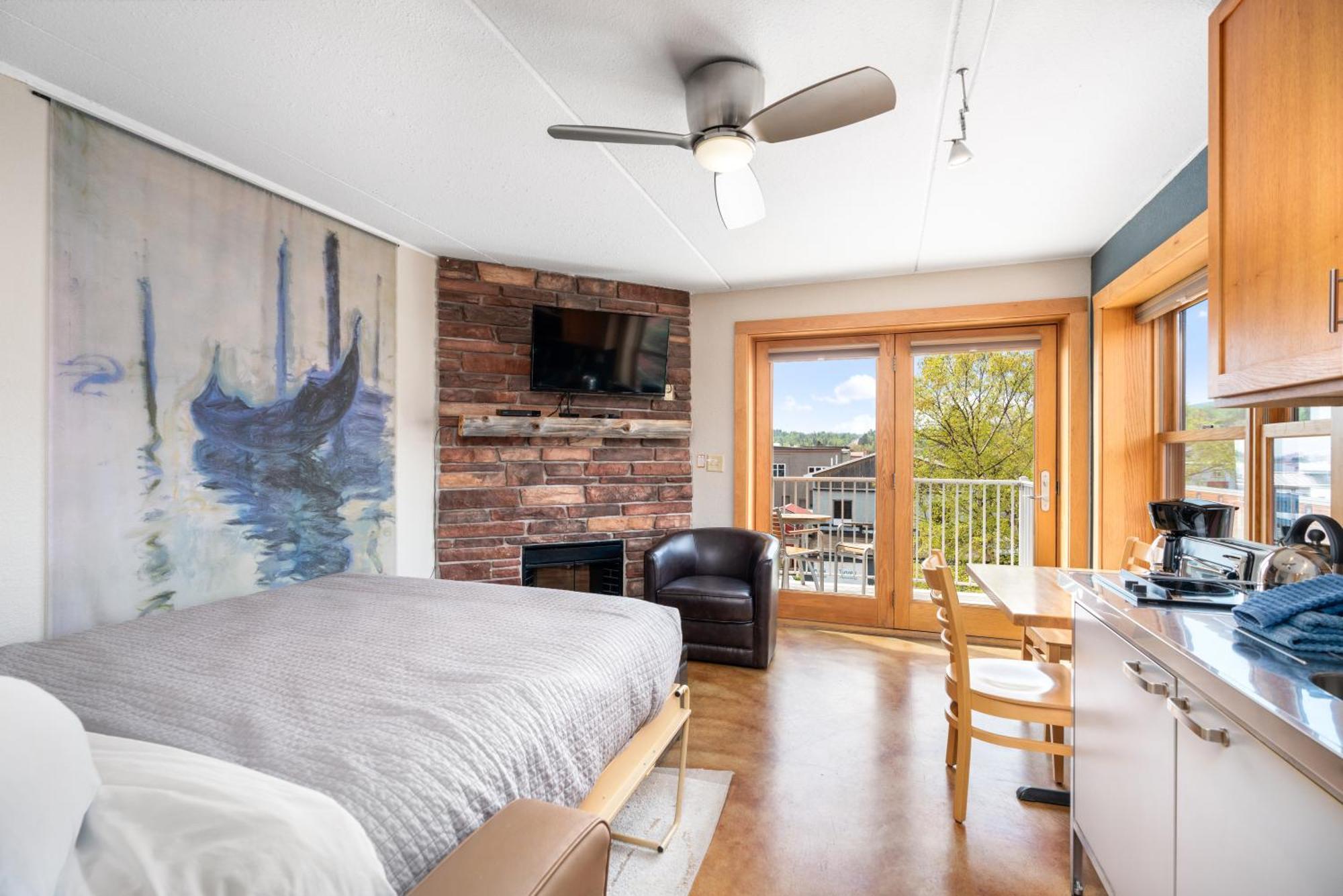 East Bay Suites Grand Marais Dış mekan fotoğraf