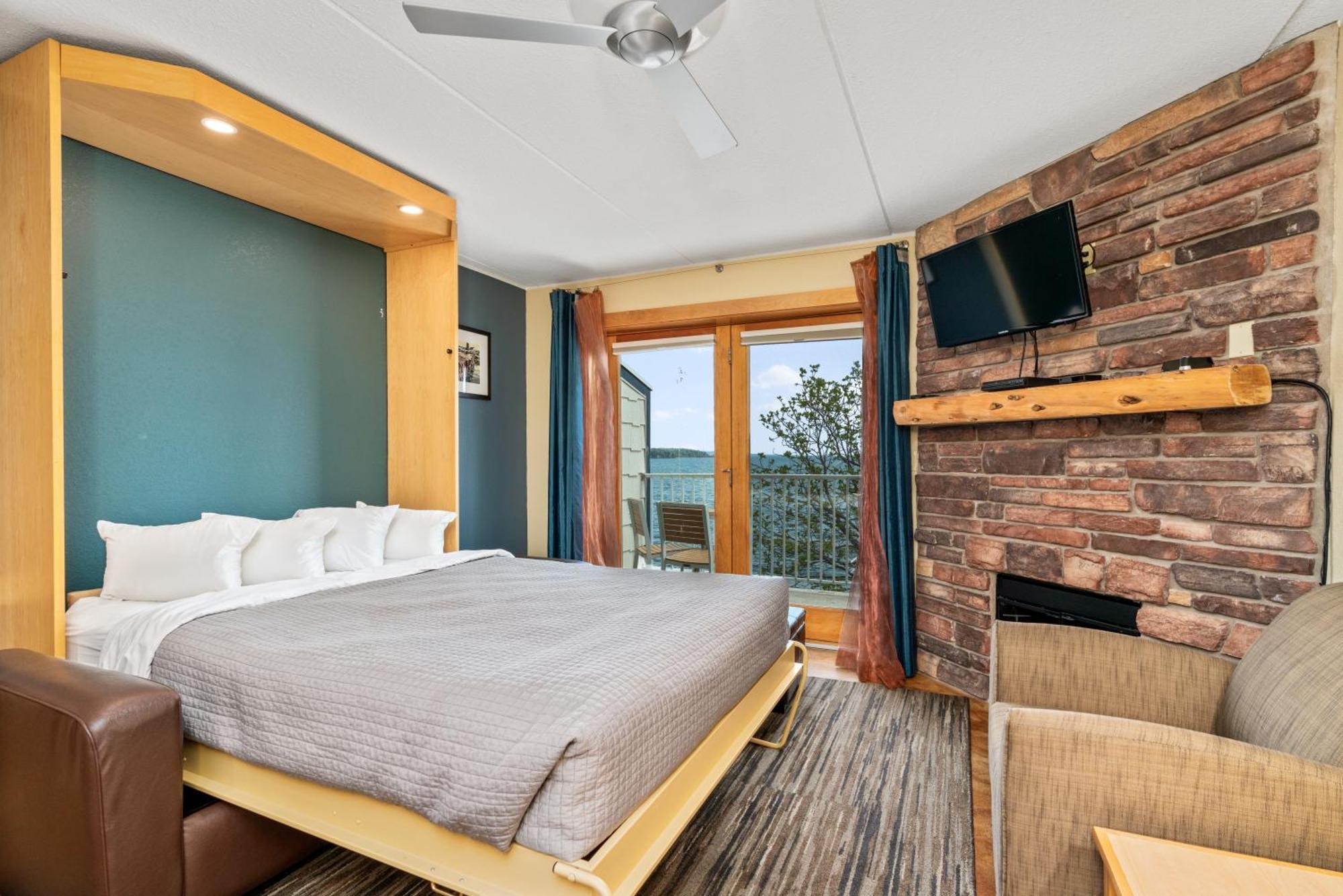 East Bay Suites Grand Marais Dış mekan fotoğraf