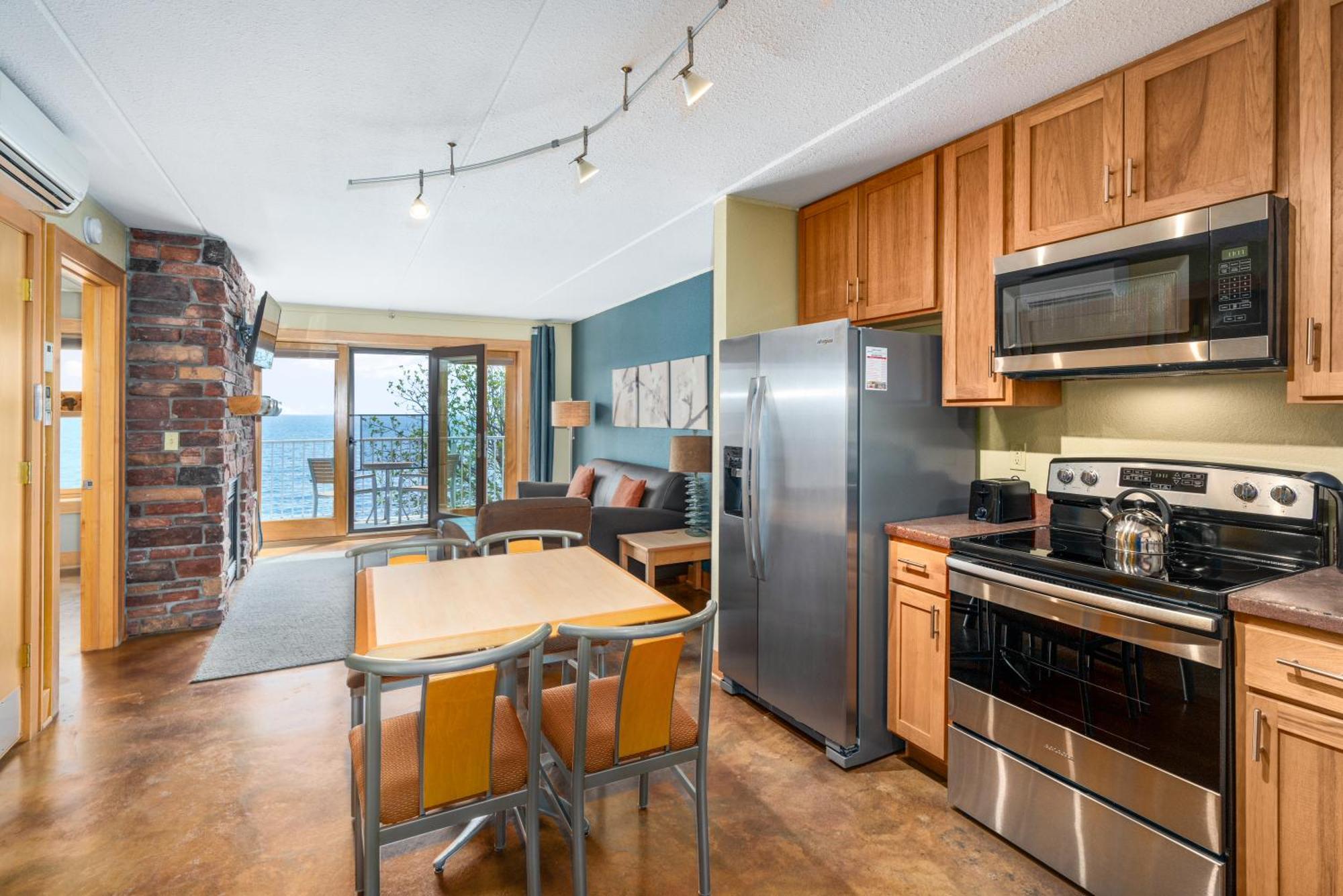 East Bay Suites Grand Marais Dış mekan fotoğraf