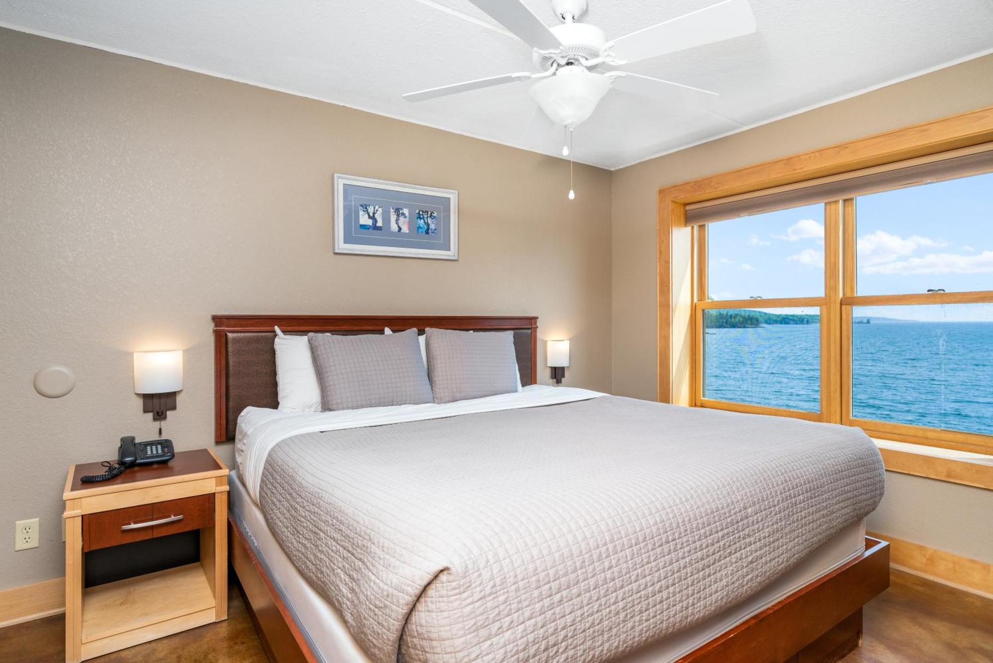 East Bay Suites Grand Marais Dış mekan fotoğraf