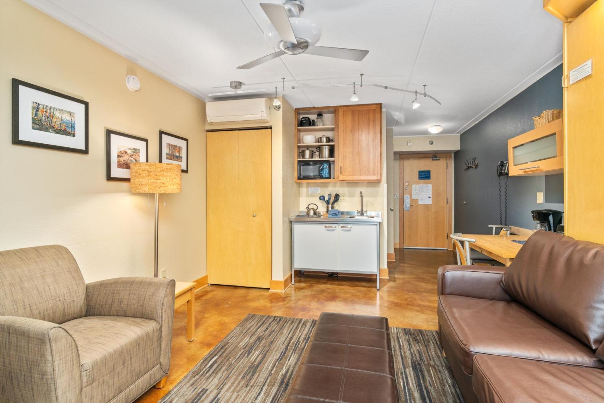 East Bay Suites Grand Marais Dış mekan fotoğraf